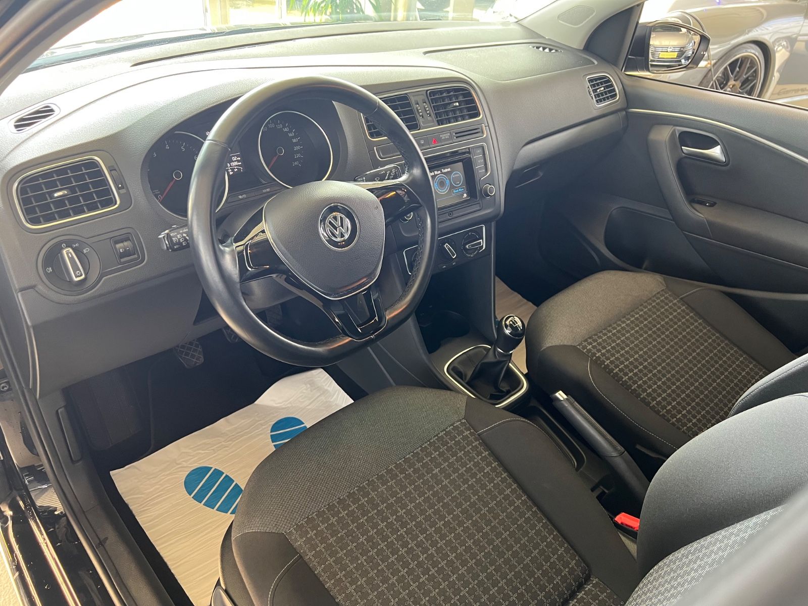 Fahrzeugabbildung Volkswagen Polo V Comfortline BMT *BLUETOOTH*TEMPOMAT*