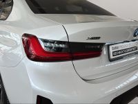 BMW 330 - Vorschau Bild 14