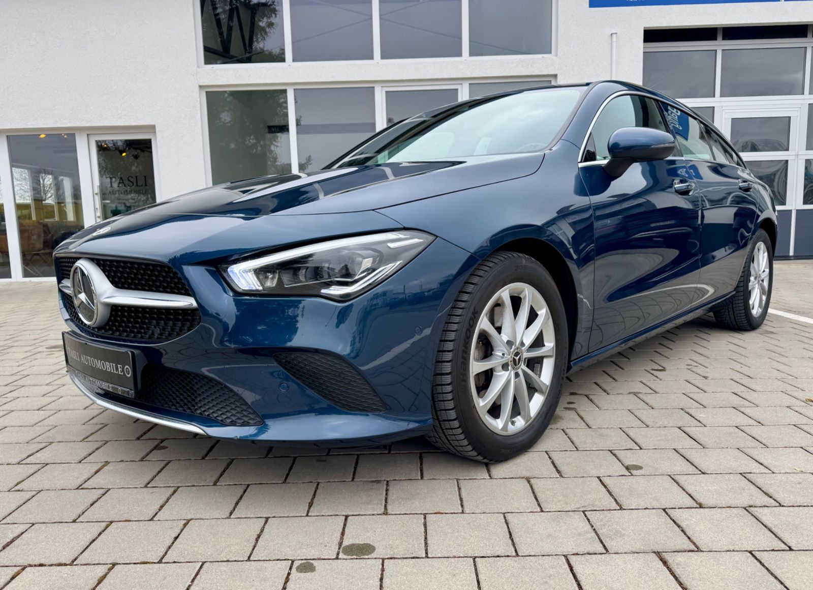 MERCEDES-BENZ CLA 220d SB 4Matic PROGRESSIVE|KAMERA|LED|NAVI