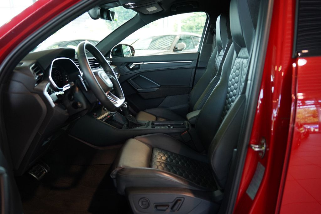 Audi Rsq3