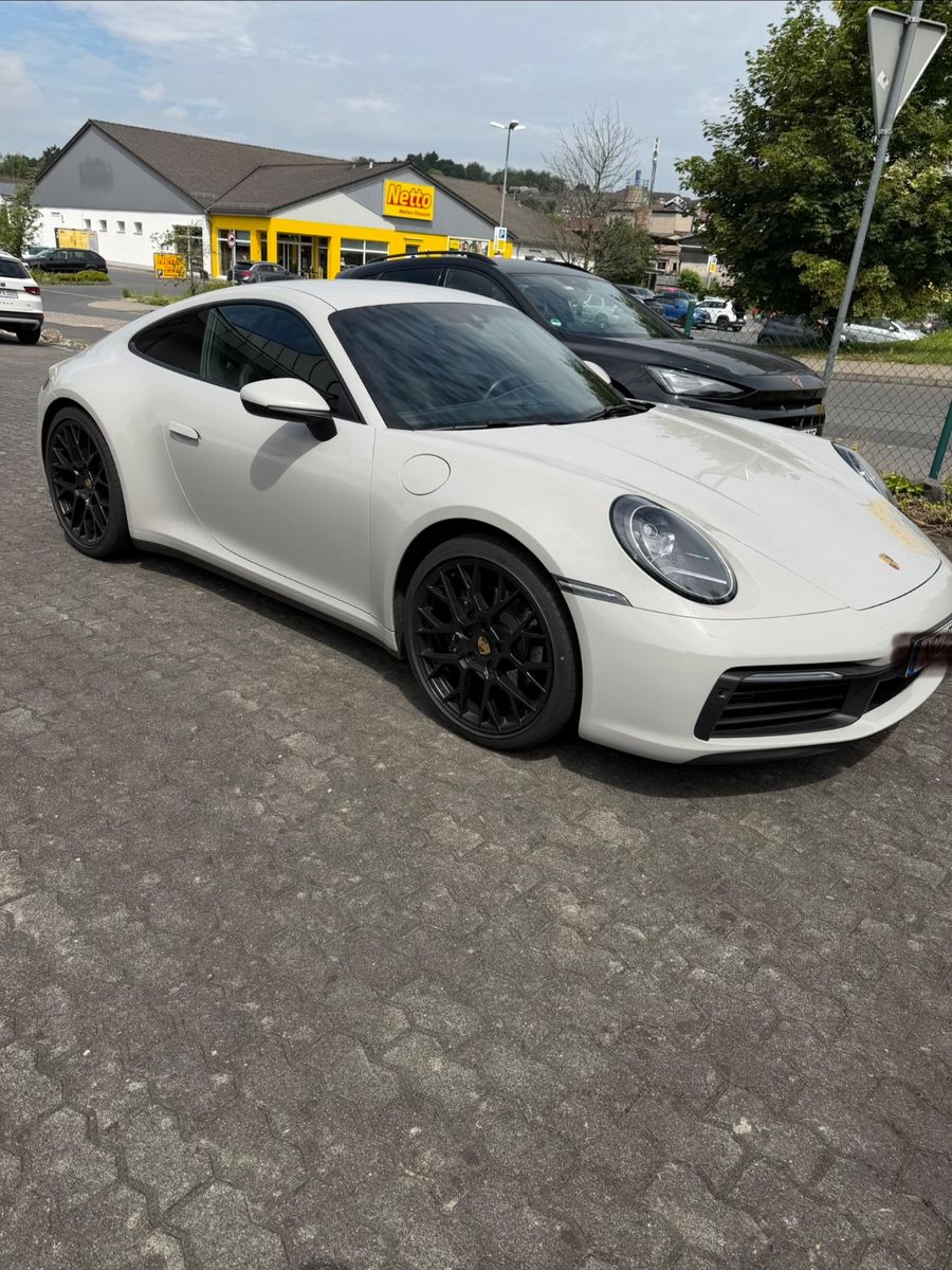 PORSCHE 992 Carrera 4 Coupé Carrera MwSt ausweisbar