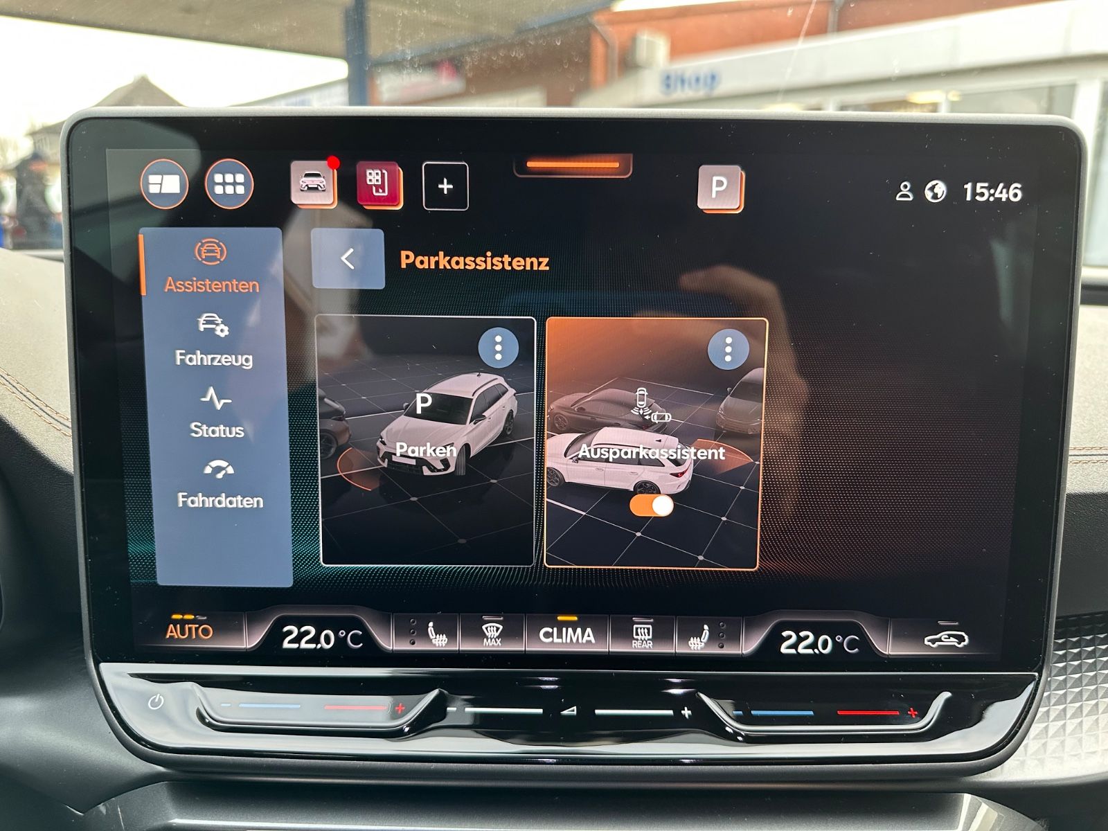 Fahrzeugabbildung CUPRA Leon ST 1.5 eTSI DSG Navi/ACC/AHK/LED/Shzg/GJR