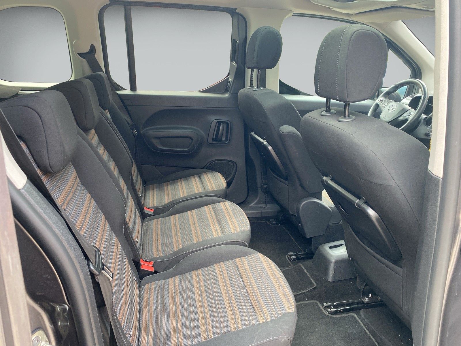 Fahrzeugabbildung Opel Combo Life E Innovation