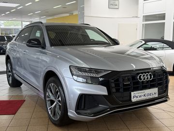 Audi Q8 - 2