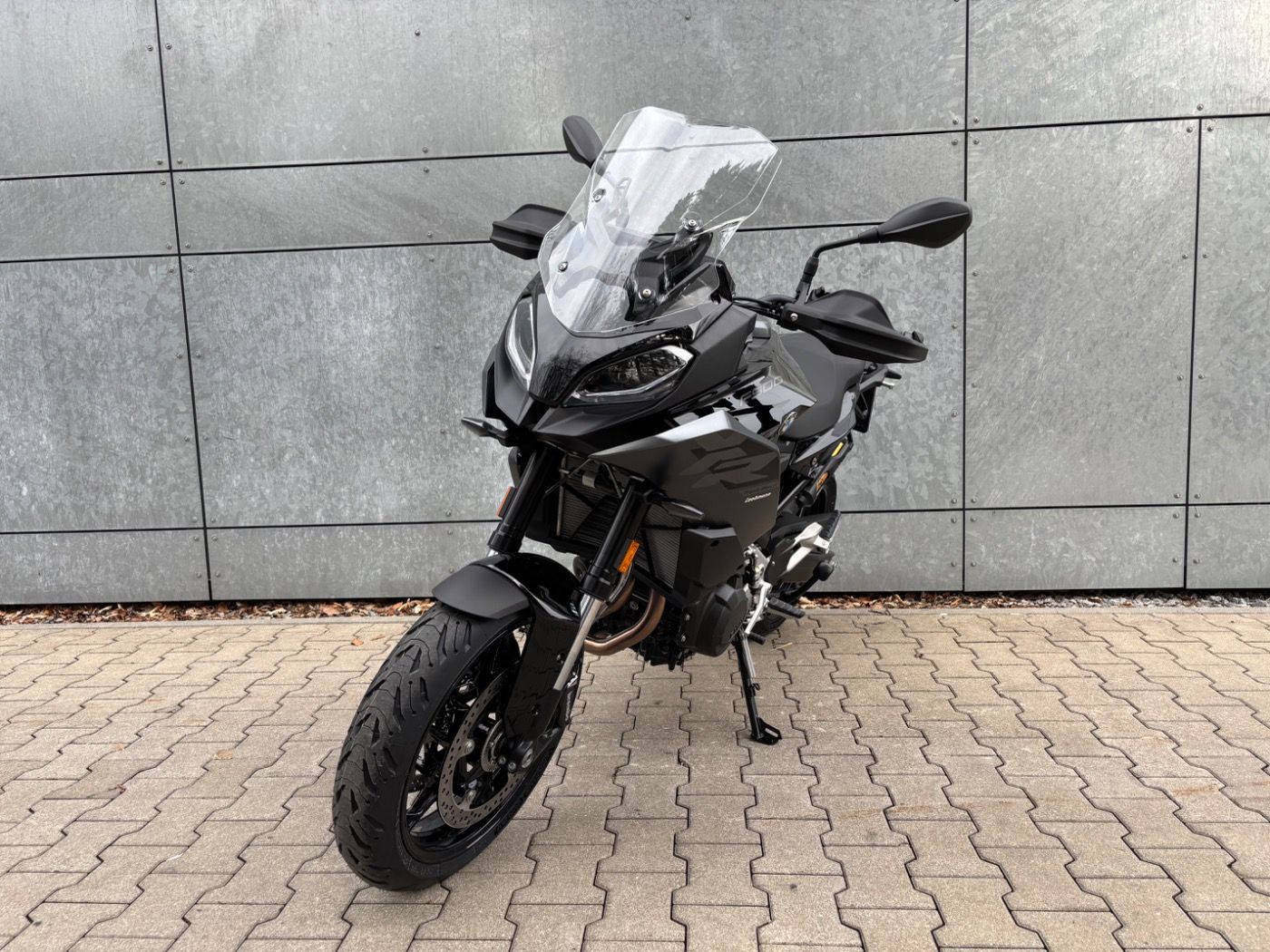 Fahrzeugabbildung BMW F 900 XR Triple Black