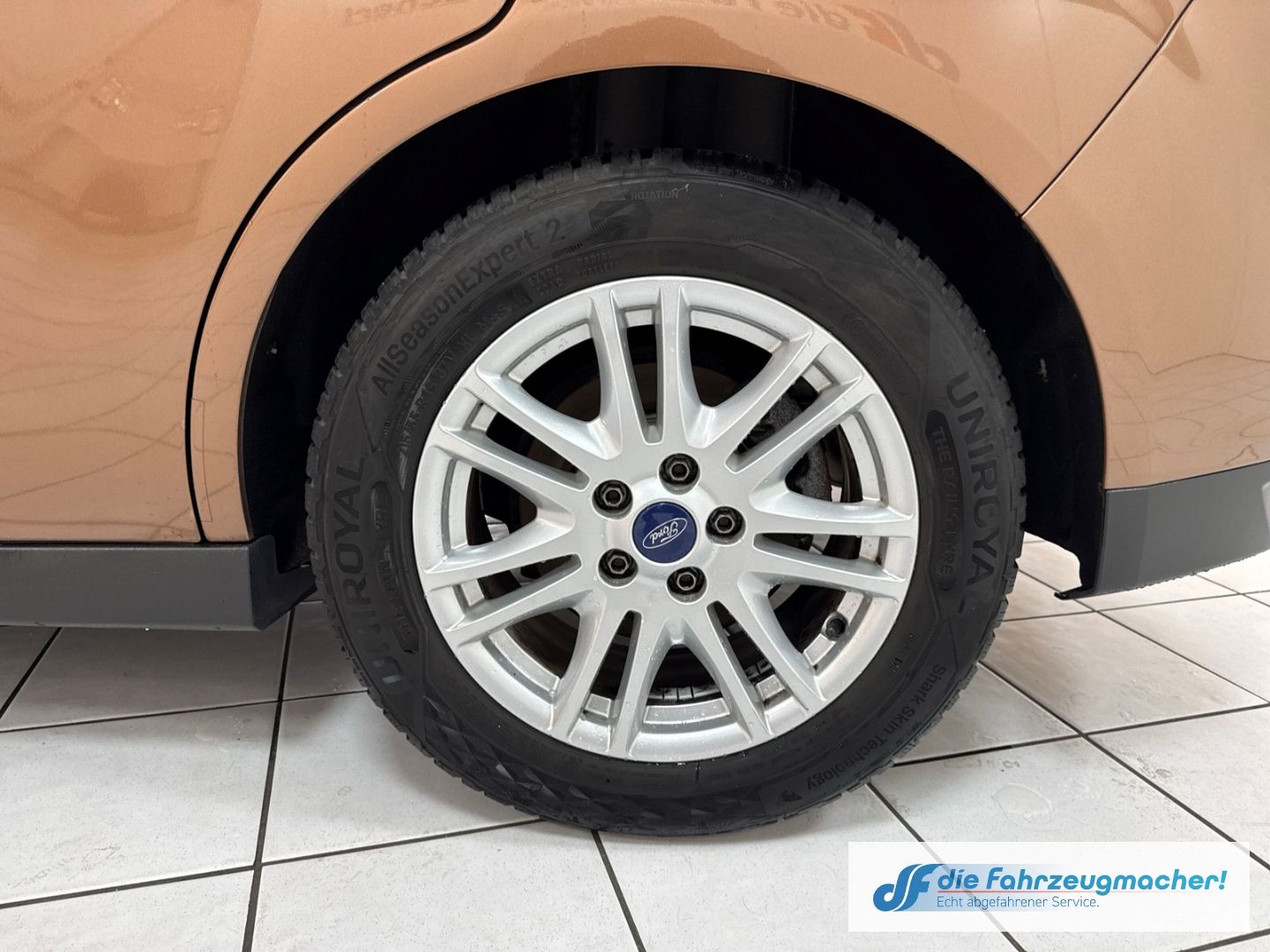 Fahrzeugabbildung Ford C-Max Grand Titanium Navi Klimaautom *EXPORT