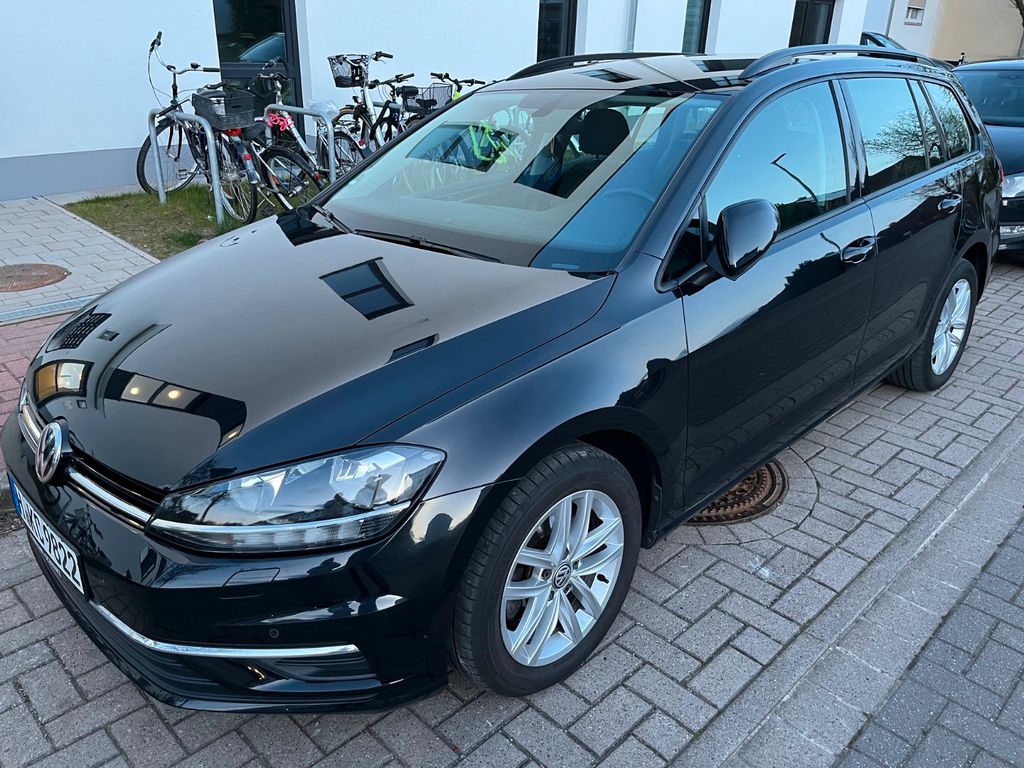 Image of Volkswagen Golf