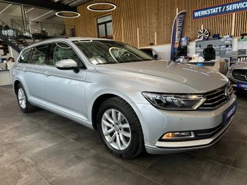 MYAUTOCENTER – Gebraucht- und Jahreswagen mit Werkstattservice in Pfaffenhofen Volkswagen Passat Variant Comfortline *Navi*AHK*Kamera*
