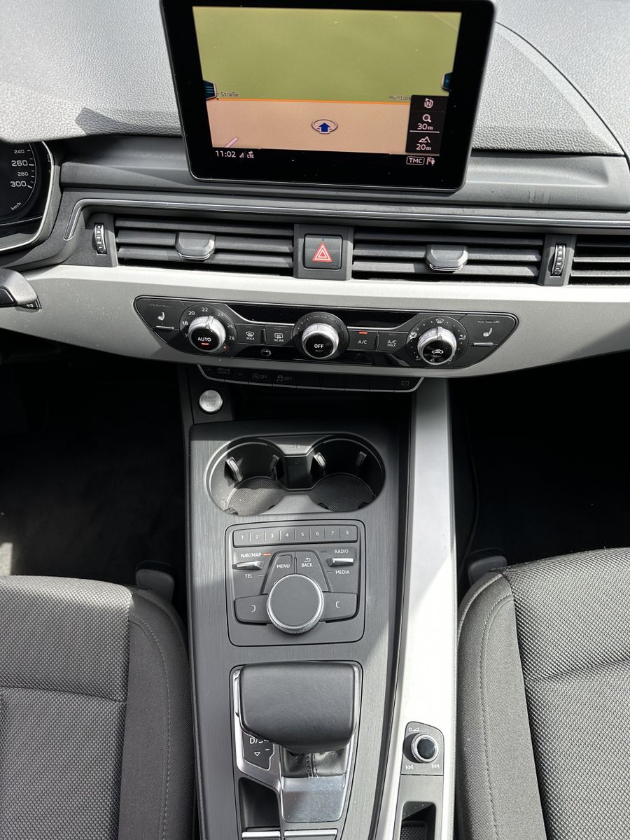 Fahrzeugabbildung Audi A5 SpB 35 TFSI Aut. NAV+XEN+SHZ+TEMPOMAT+18ZOLL