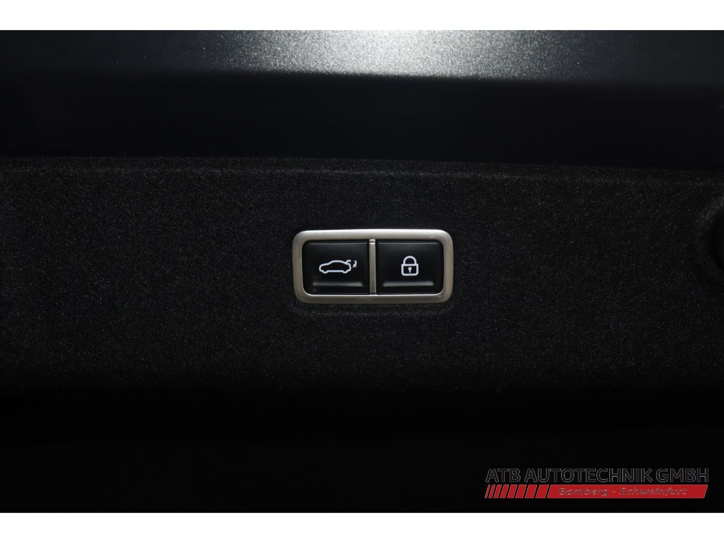 Fahrzeugabbildung Hyundai IONIQ 6 TECHNIQ 77,4 kWh 97,3% SOH HUD Navi LED