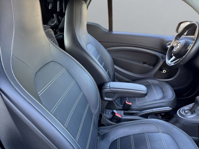 fortwo cabrio electric drive EQ Navi Leder Klima