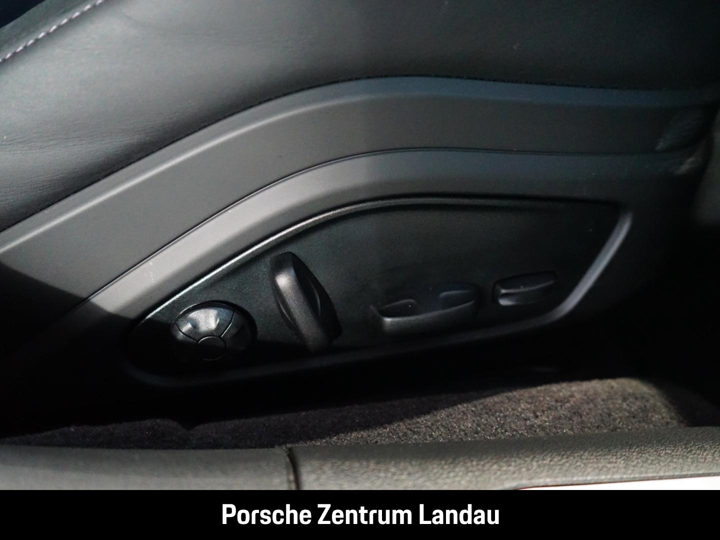 Porsche Panamera 4 E-Hybrid InnoDrive Head-Up Soft-Close