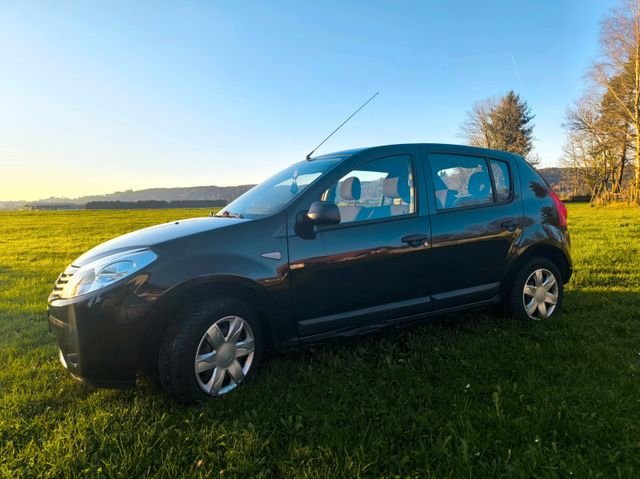 Dacia Sandero 1.2 16V 75PS