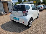 Toyota IQ 1,33-l-Dual-VVT-i*Autom*Navi*Standheiz.*PDC* - Toyota IQ mit Benzin-Antrieb