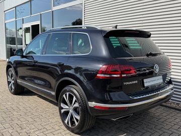Volkswagen Touareg - 4