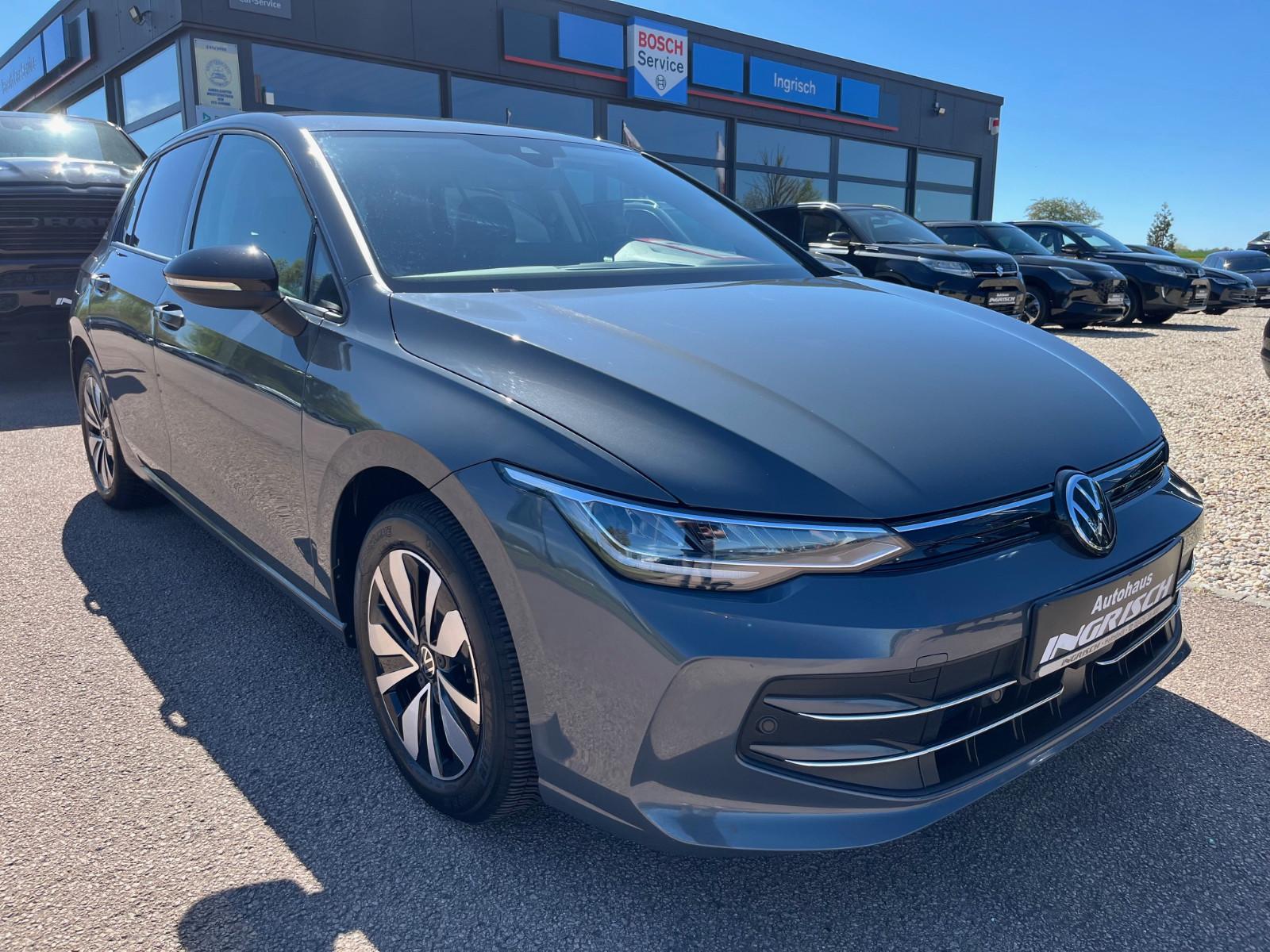 Volkswagen Golf VIII Lim. 1.5 TSI Goal mit NAVI+PDC+LED