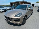 Porsche GTS Sonderlack PTS+Interior PEM  TOP PREIS 1Hand - Porsche Cayenne mit Benzin-Antrieb