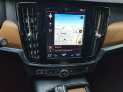 VOLVO V90 D5 AWD Geartronic Inscription