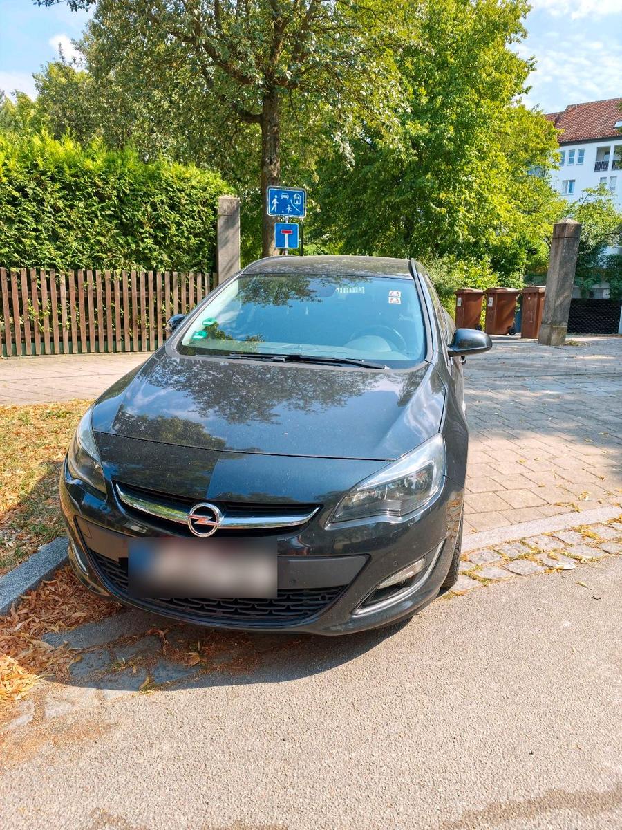 Opel Astra, 2013