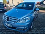 Mercedes-Benz B 200*AUTOMATIK*RENTNER-FAHRZEUG*SPORT PAKET* - : Limousine, Rent A