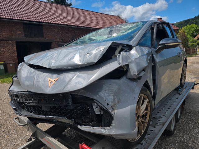 Cupra BORN , 150KW , GLASDACH , TOP-AUSSTATTUNG!*