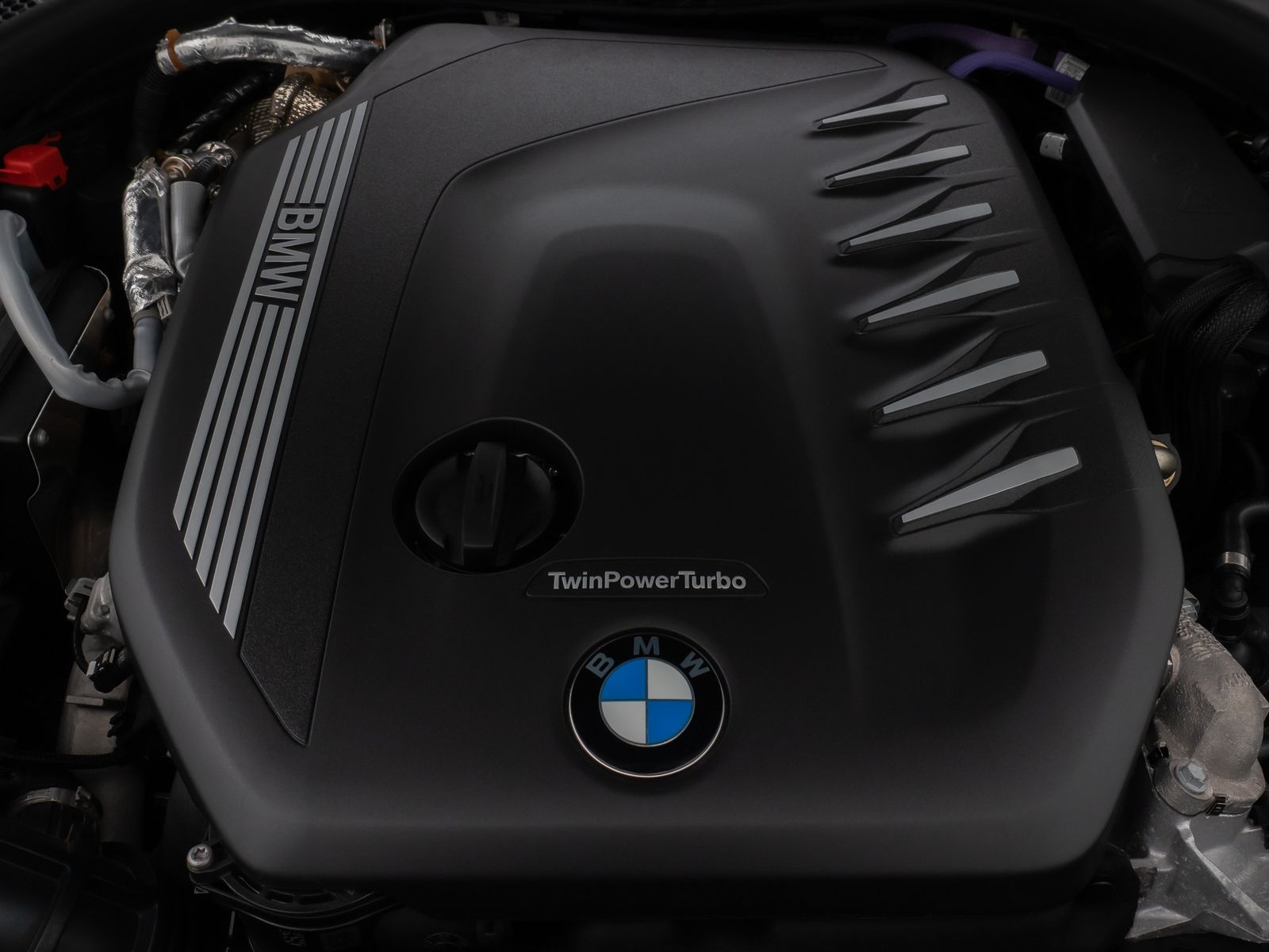 Fahrzeugabbildung BMW 530d M Sport Kamera HUD DAB H/K Komfort Alarm