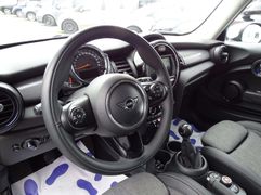 Fahrzeugabbildung MINI Cooper Cooper **LED/ SERVICE-NEU / TOUCHSCREEN**