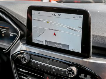 Ford Kuga 2.5 Plug-In Hybrid Titanium Stauassistent