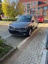 Volkswagen Tiguan 2.0 TDI SCR 140kW DSG 4MOTION Highlin... - Volkswagen Tiguan: TDI 140