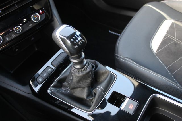 Fahrzeugabbildung Opel Mokka 1.2 Turbo Ultimate KlimaA,SHZ,ACC,Alcant.