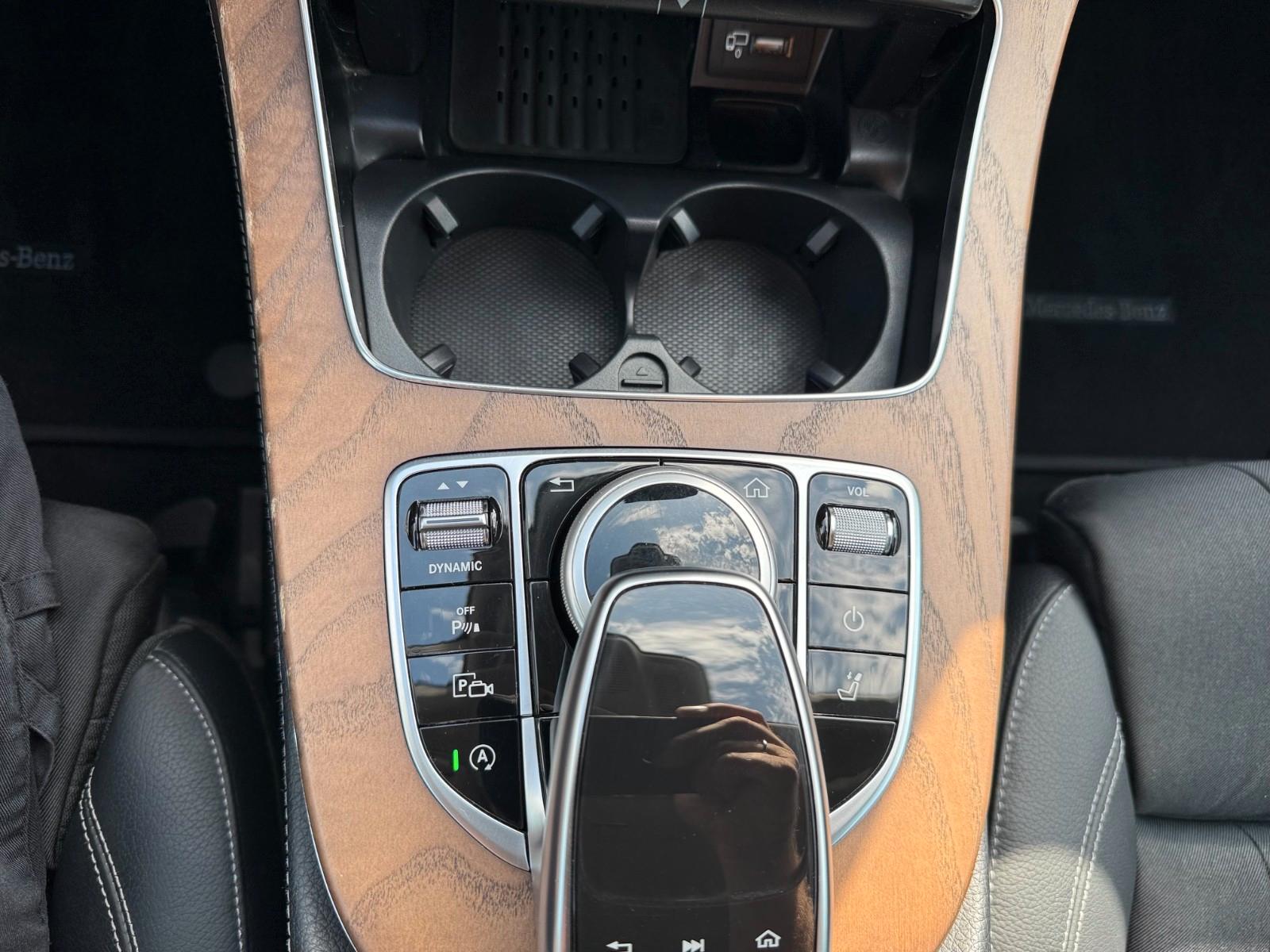 Mercedes-Benz E 300 d T-Modell Night-Paket,LED, Burmester