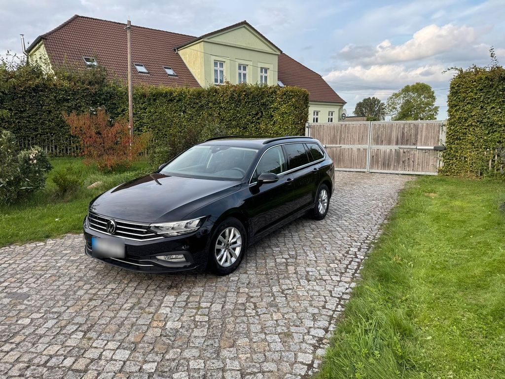 Image of Volkswagen Passat Variant
