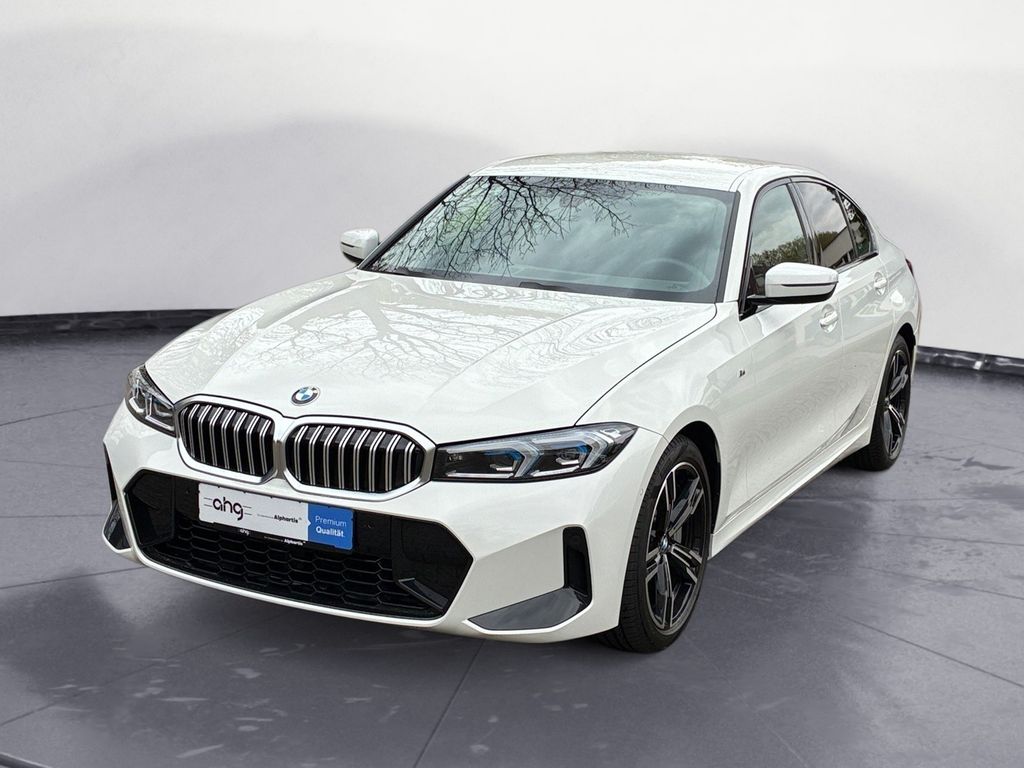 BMW 330