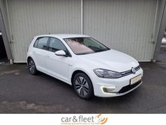 Fahrzeugabbildung Volkswagen e-Golf VII Lim. Navi LED SiHz PDC ACC Wärmepumpe