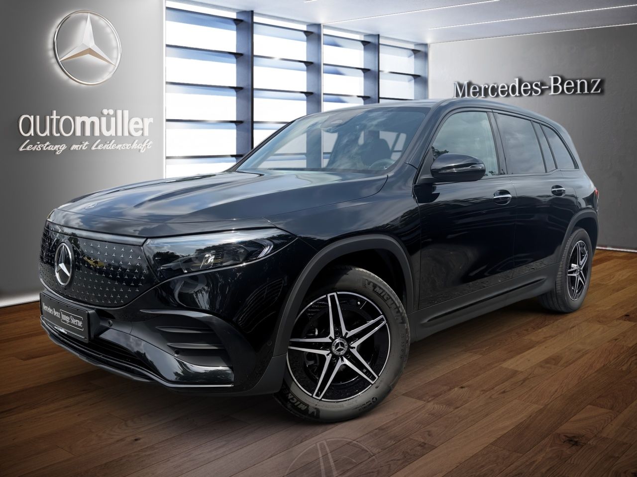 Fahrzeugabbildung Mercedes-Benz EQB 350 4M BONUS+AMG+NIGHT+AHK+