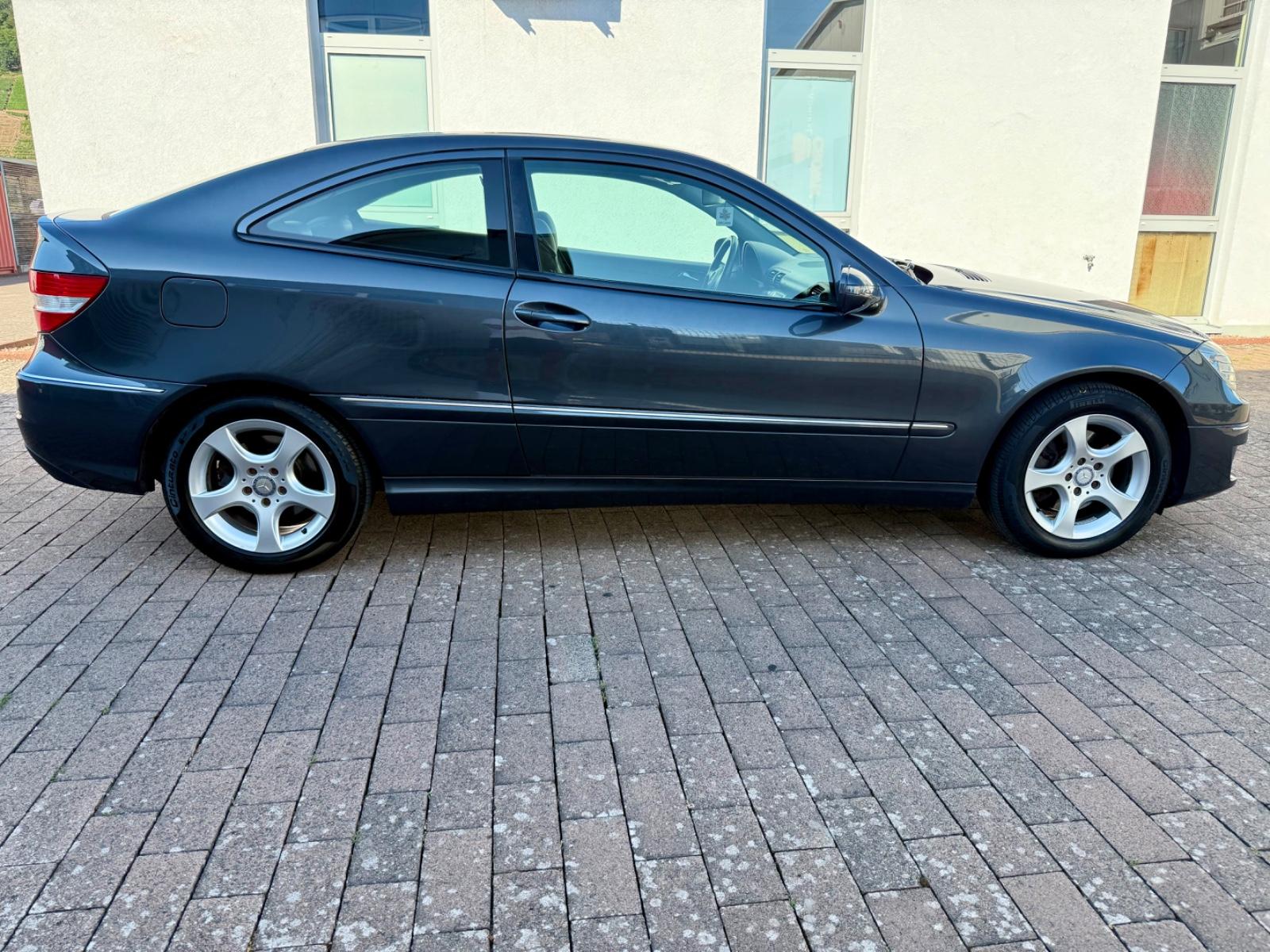 Mercedes-Benz CLC 200 KOMPRESSOR 2.Hand*TÜV NEU*Stand&Sitzhzg.