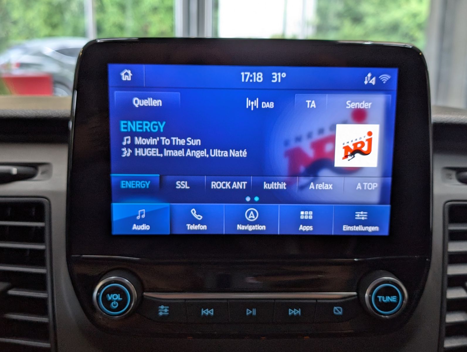 Fahrzeugabbildung Ford Transit Custom 280 L1 Trend Regal LED KAMERA ACC