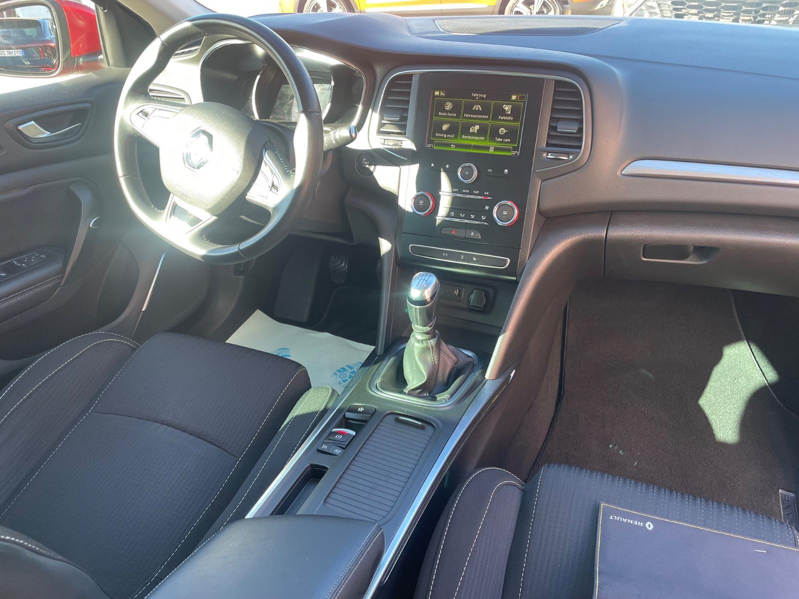 Renault Megane IV 1,3 Limo/Navi/Klima/Kamera/LED/PDC