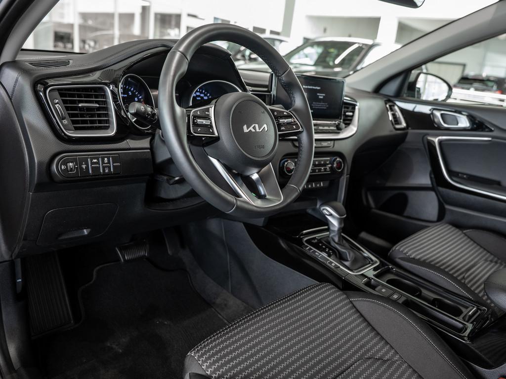 Kia Ceed SW 1.5 T-GDI DCT7 Spirit FACEL. LED ACC SHZ