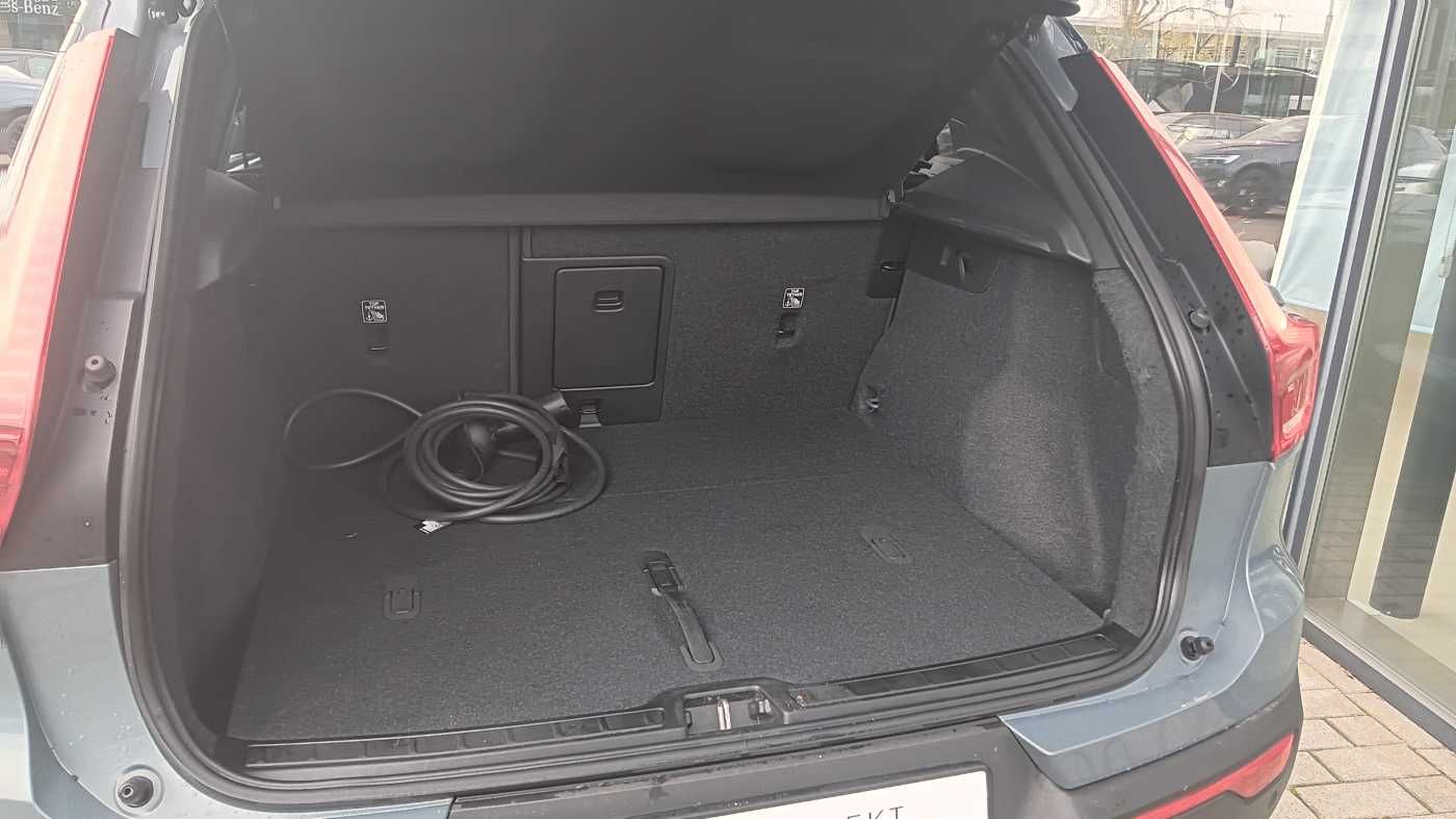 Fahrzeugabbildung Volvo XC40 Recharge Twin Motor Ultimate AWD