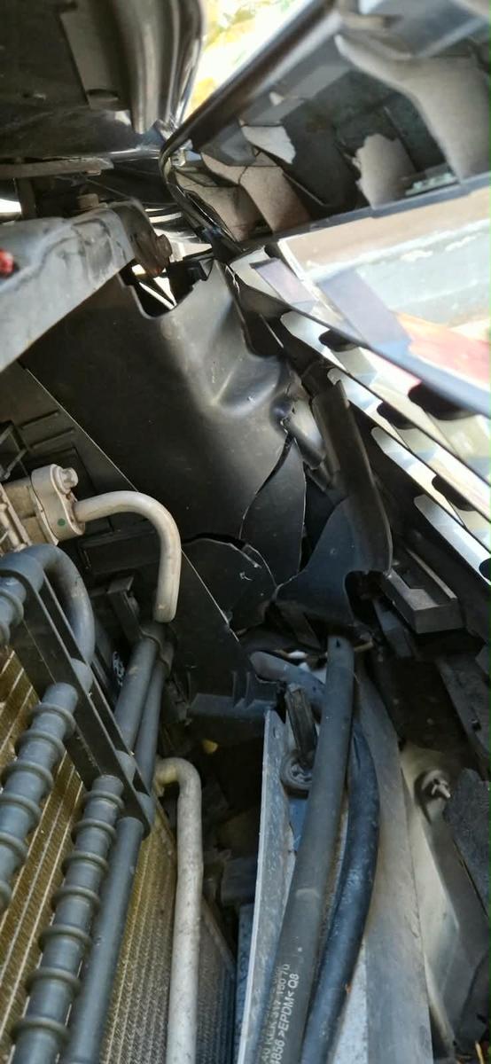 Mercedes-Benz E220 2011 — photo 9
