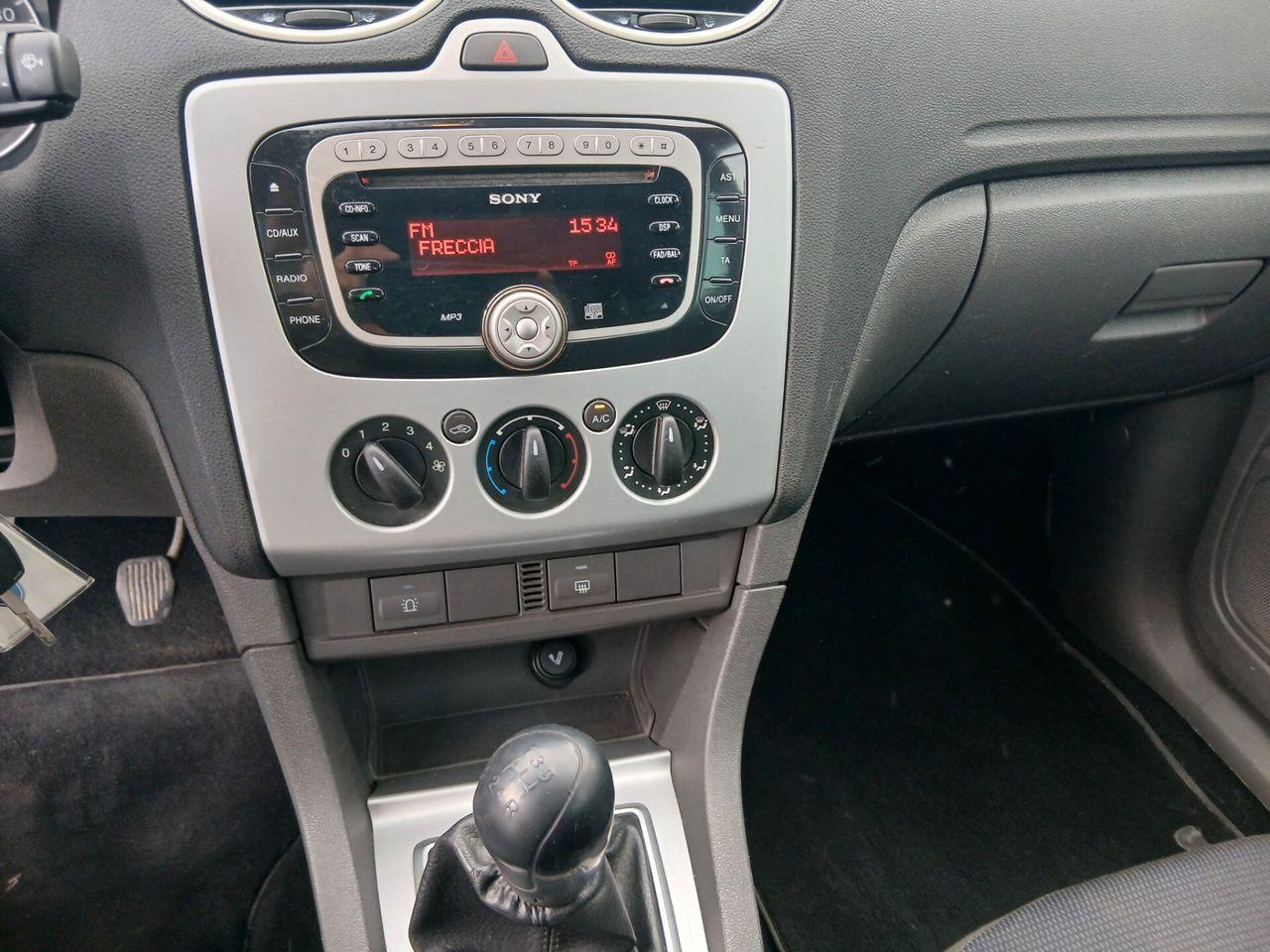 Ford Focus 2007 — photo 9