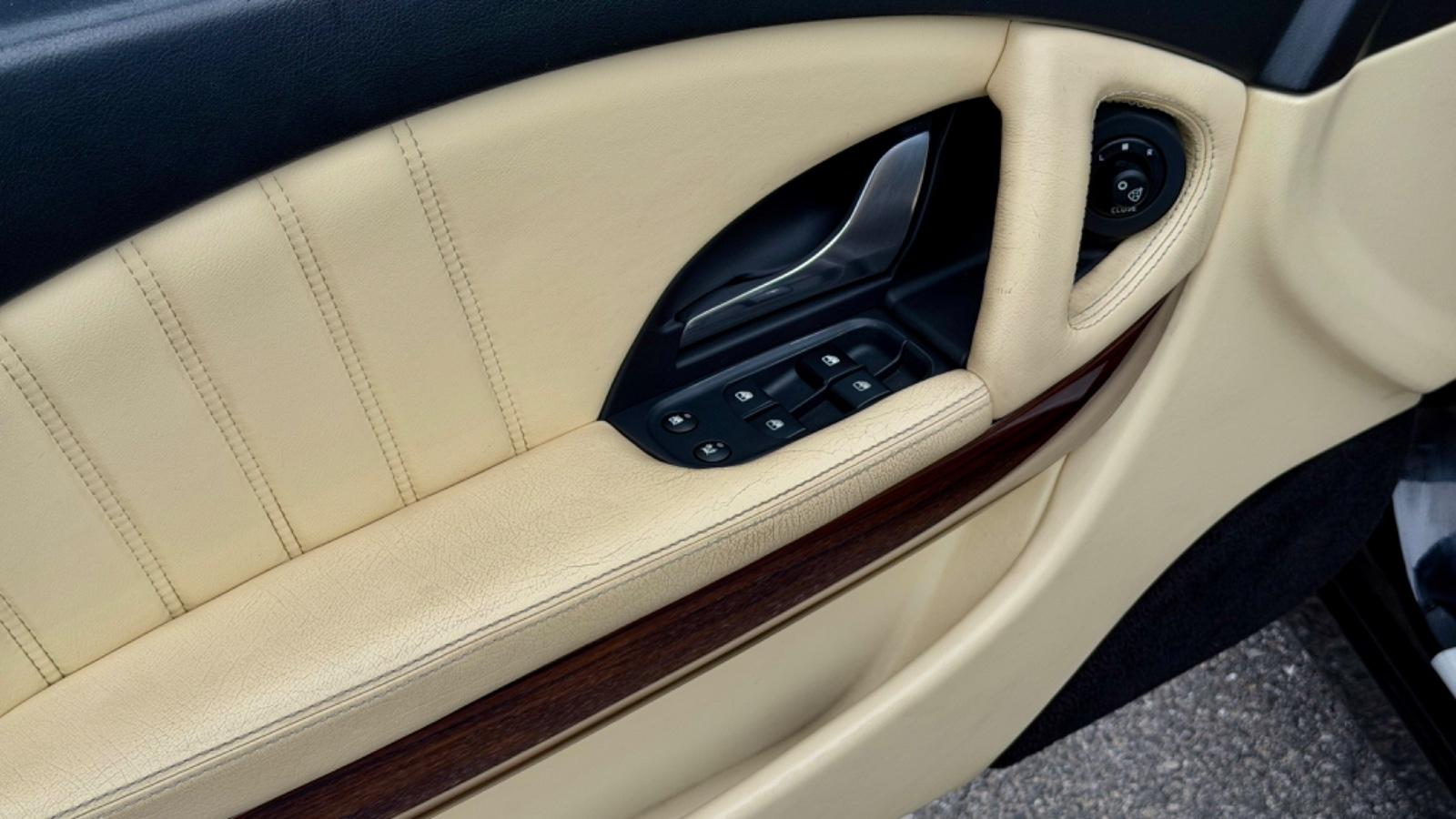 Maserati Quattroporte 4.2 V8 | 400 ch | BVA | Cuir beige | GPS | Xénon | Radars de recul