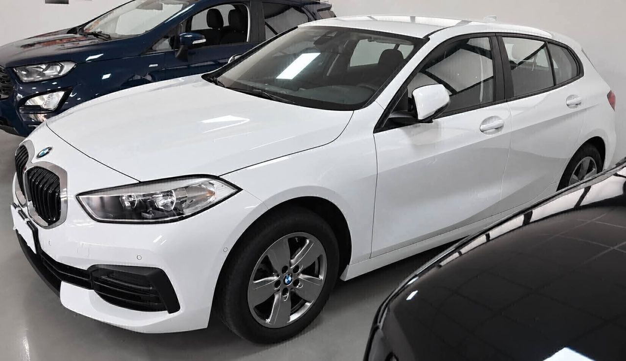 BMW Bmw 116D 5p. Cambio automatico full optional imagem 3