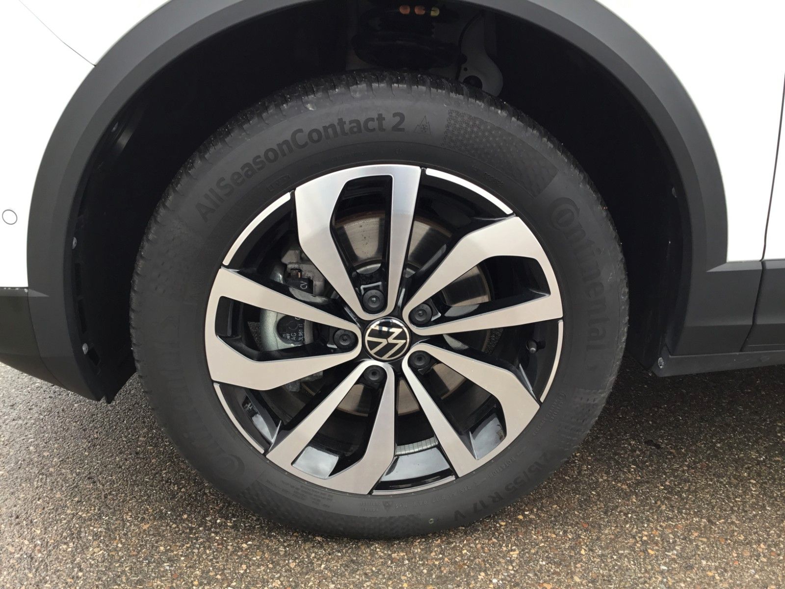Fahrzeugabbildung Volkswagen T-Roc 2.0 TDI DSG Style+LED+AHK+ACC+Kamera