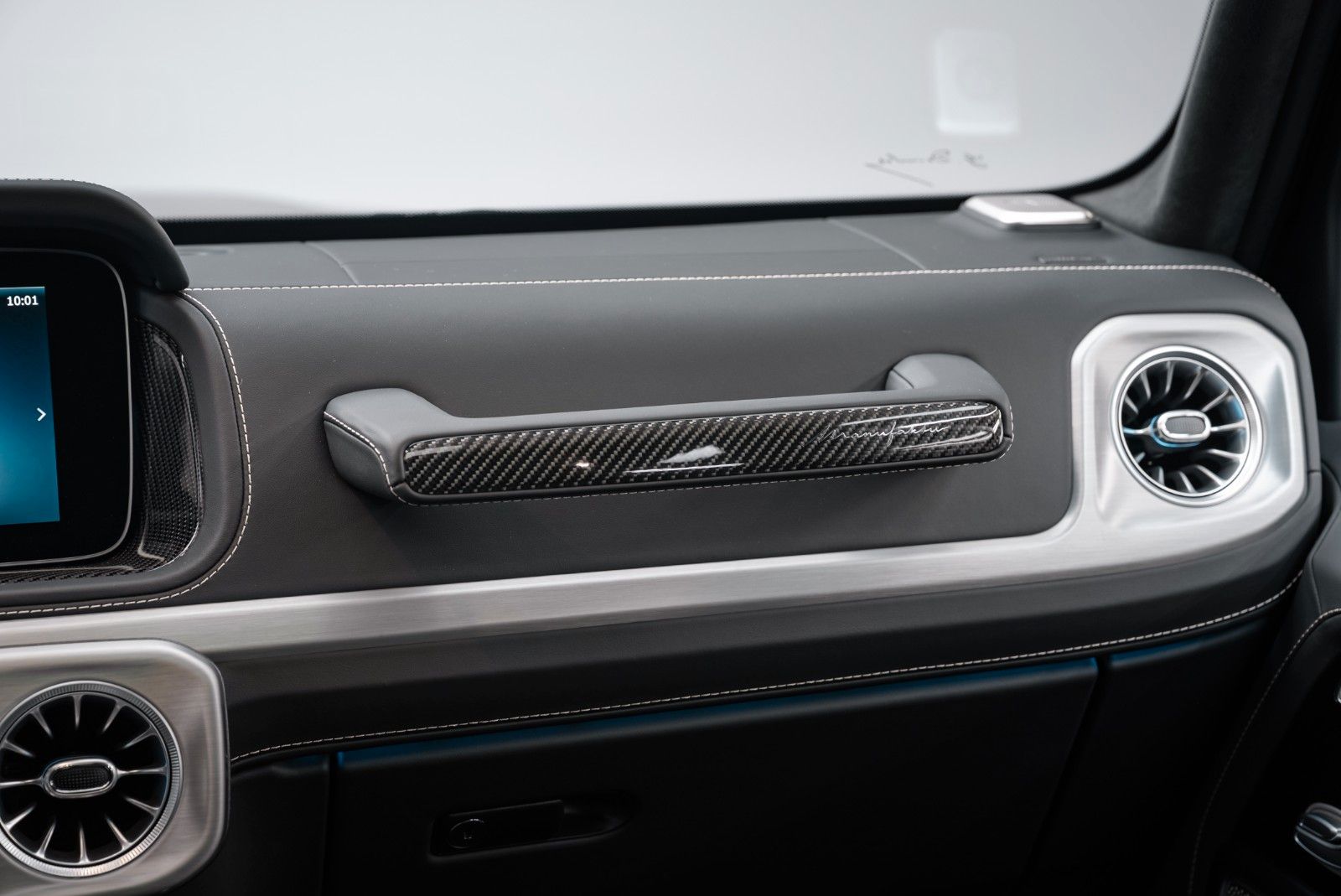 Fahrzeugabbildung Mercedes-Benz G63 A22/SUPERIOR/CARBON/MY 2026