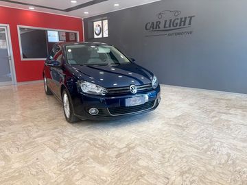 Volkswagen Golf - 1