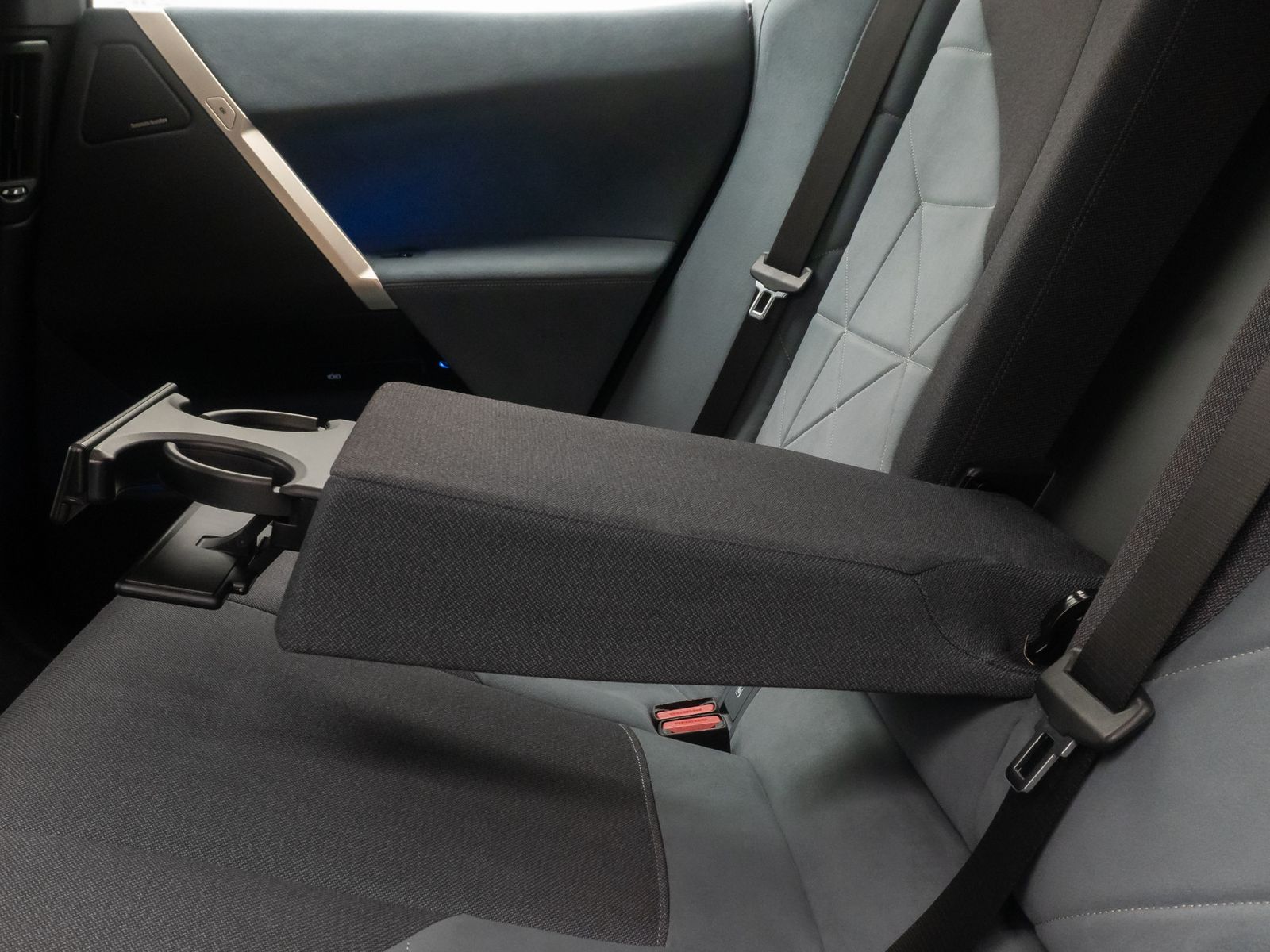 Fahrzeugabbildung BMW iX xD40 Sport AHK SkyLounge 360° DAB H/K 22Zoll