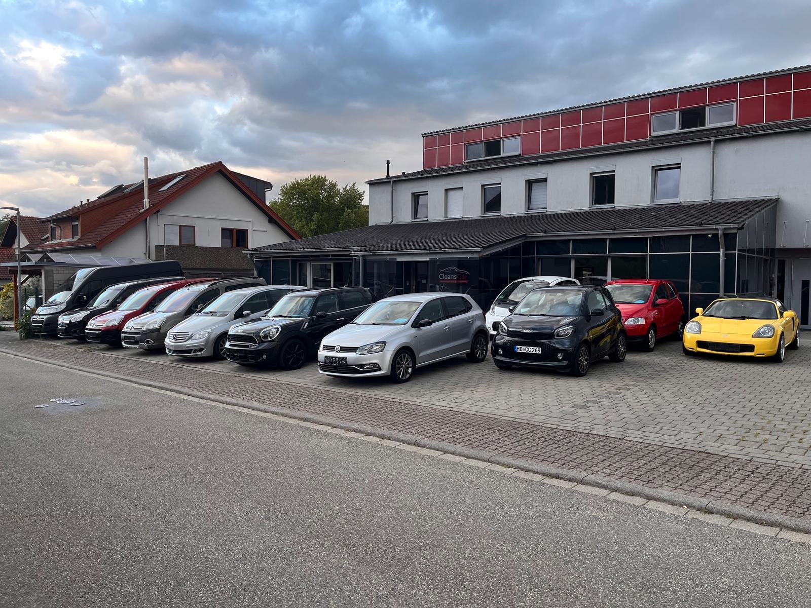 showroom-image-bottom
