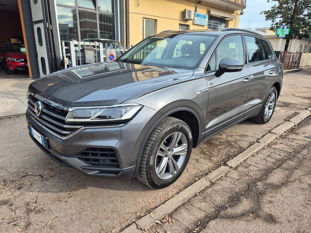 Image of Volkswagen Touareg